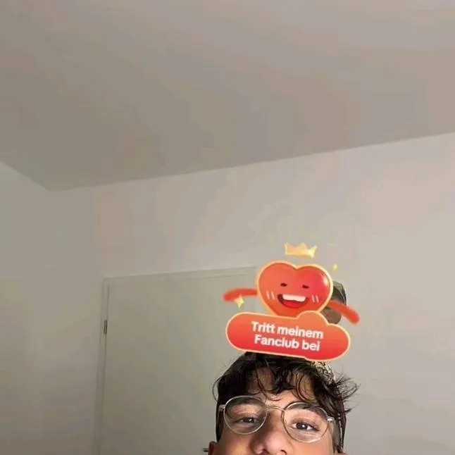 chat with ai character: Xalat rasenmäher 