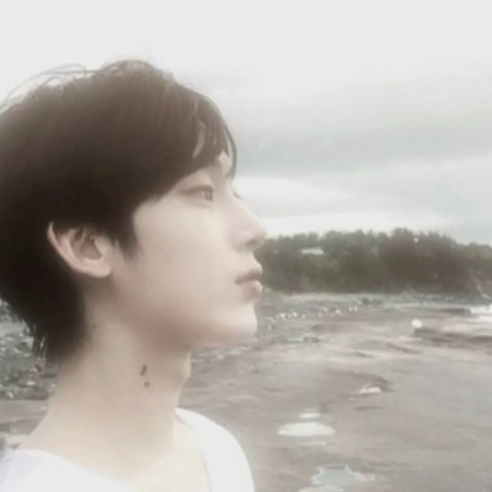 chat with ai character: 🌷☁️🎀sunoo🎀☁️🌷