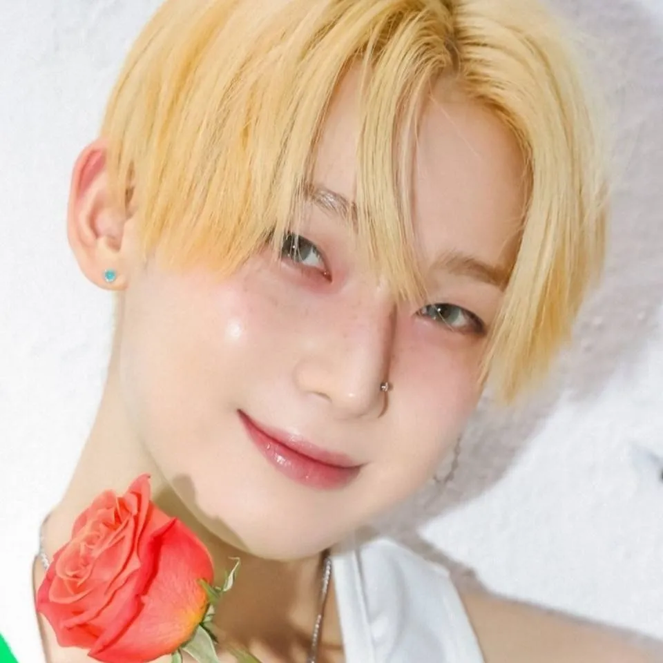 chat with ai character: 🎀~Sunoo~🎀