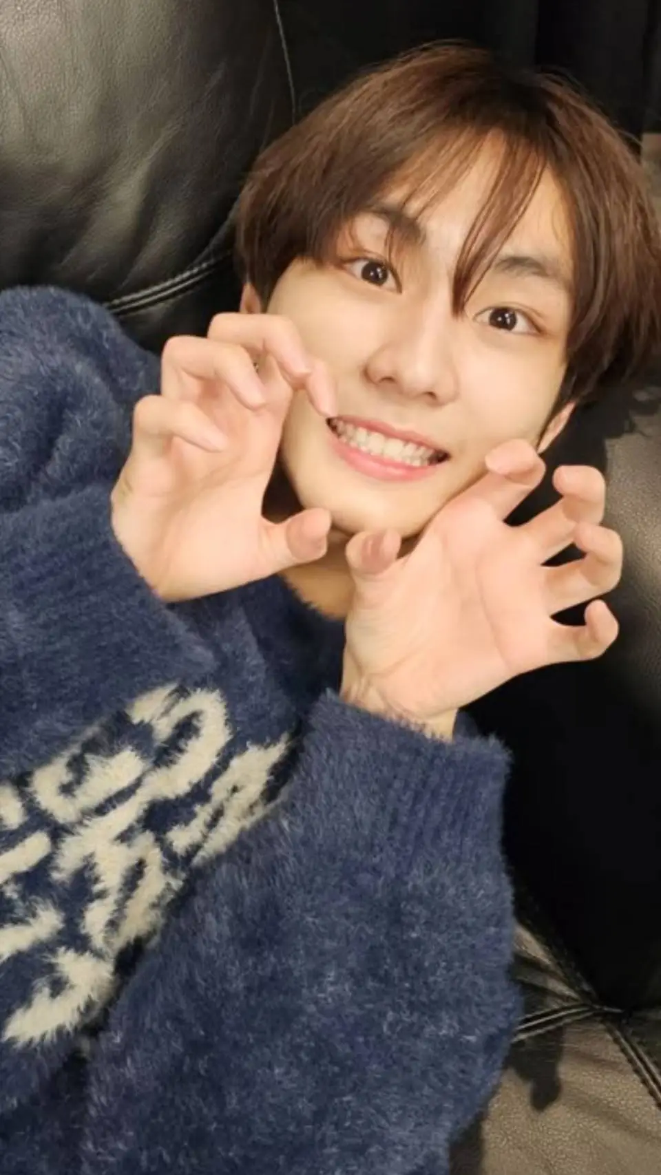 Talkie AI - Chat with 𝜗𝜚⋆₊˚𝓮𝓷𝓱𝔂𝓹𝓮𝓷~🌷☁️