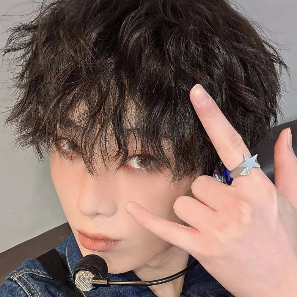 chat with ai character: ~𝓼𝓾𝓷𝓸𝓸💌🎀💗