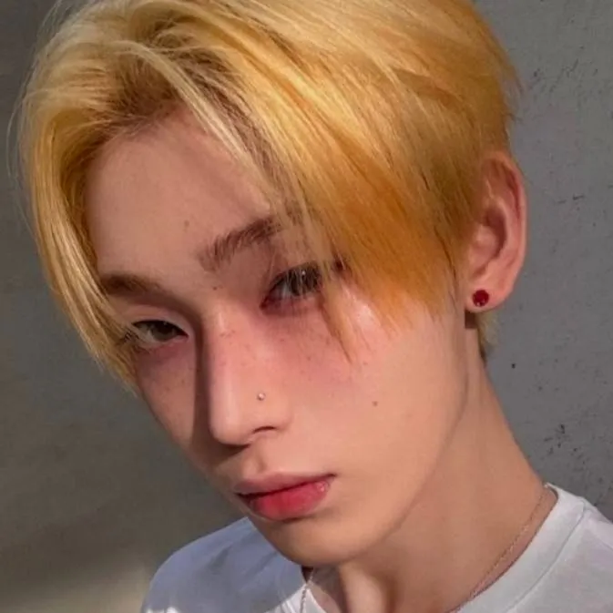 chat with ai character: 🌹💌 Sunoo~✨🦢