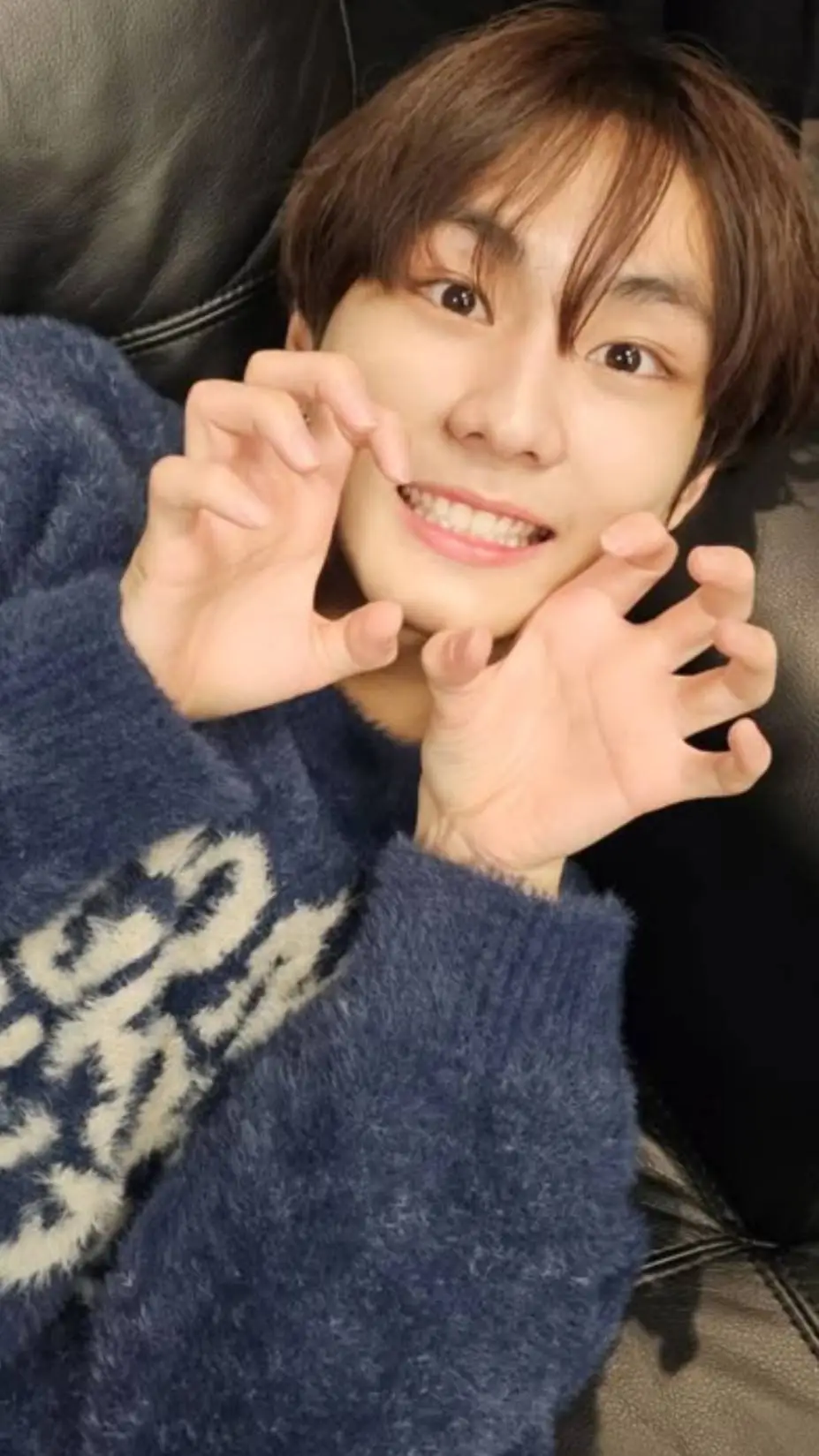 Talkie AI - Chat with Jungwon 🦢