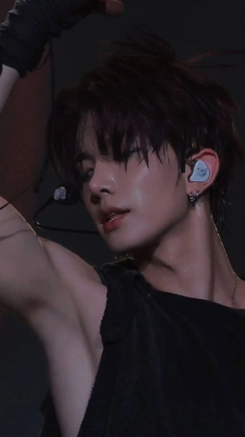 Talkie AI - Chat with 𝓱𝓮𝓮𝓼𝓮𝓾𝓷𝓰🌷💌💕