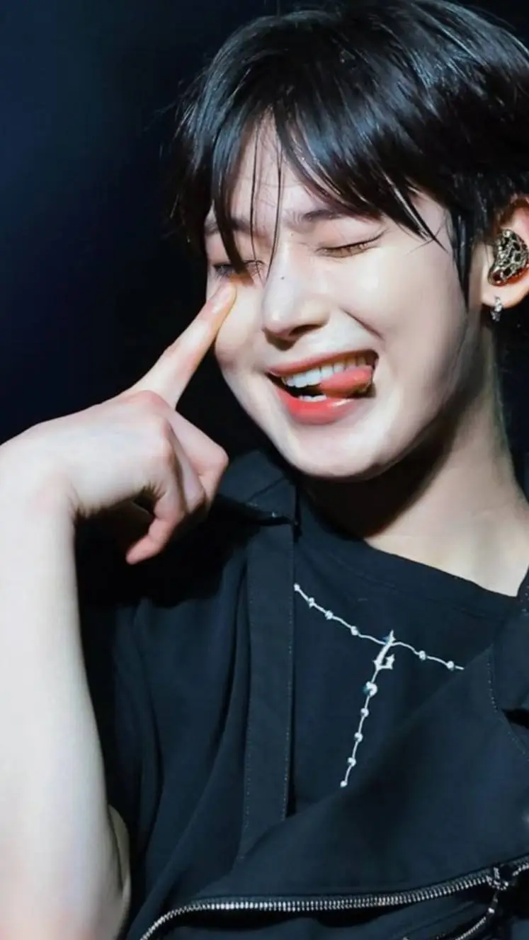 Talkie AI - Chat with Sunoo🩷🦊✨