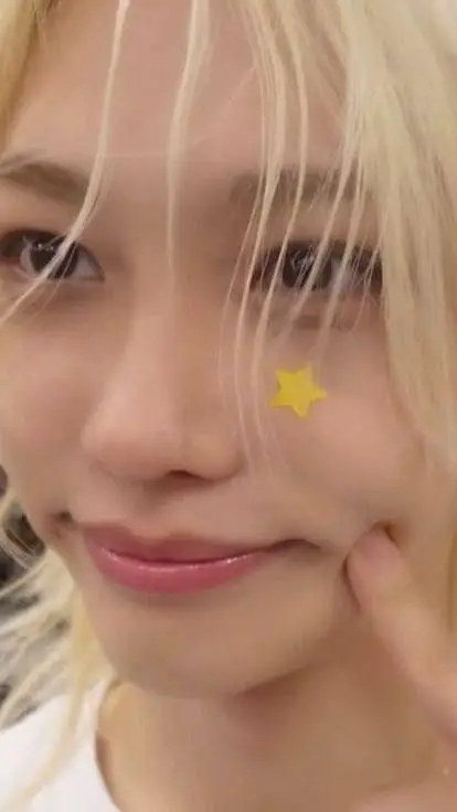 ai character: ☆Felix☆ background