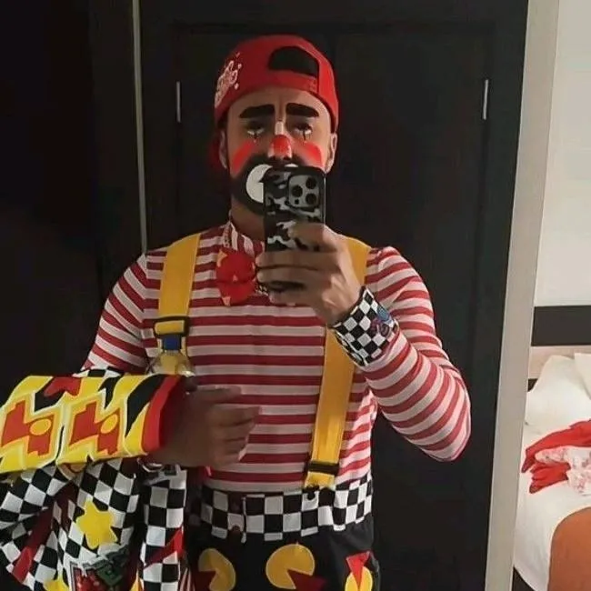 chat with ai character: jaivo 