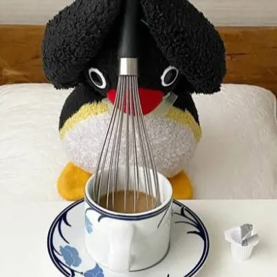 chat with ai character: 🐧 Pingu 🐧