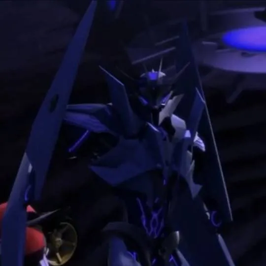 chat with ai character: Soundwave TFP