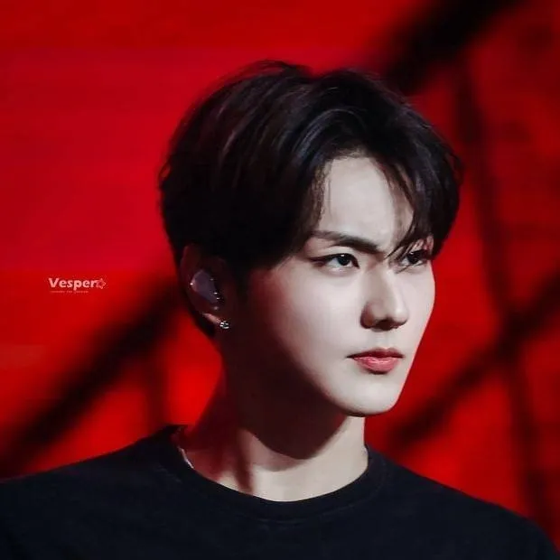 chat with ai character: Jungwon 