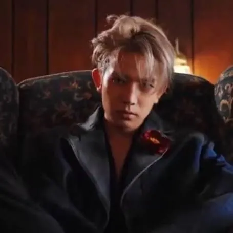 chat with ai character: Heeseung 