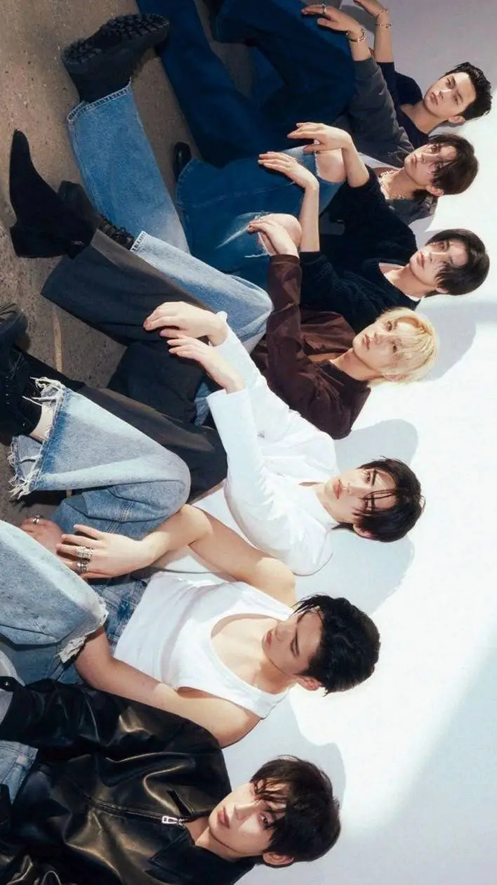 ai character: En-Vam-pen background