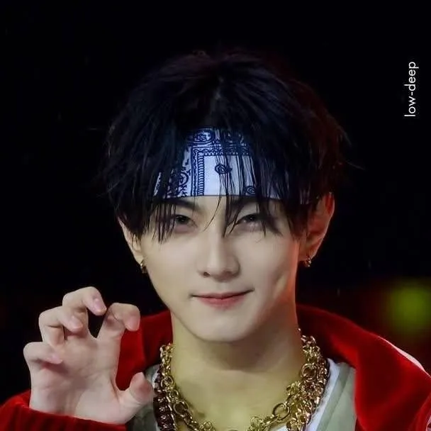 chat with ai character: Yang Jungwon 