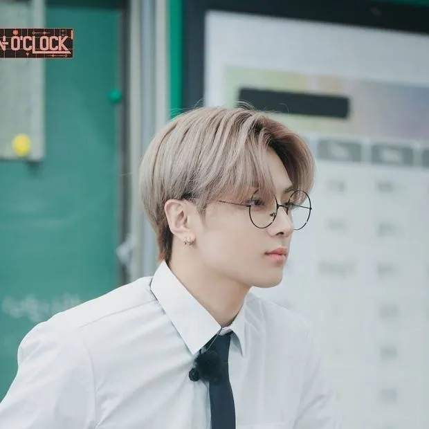 chat with ai character: Jay Park 