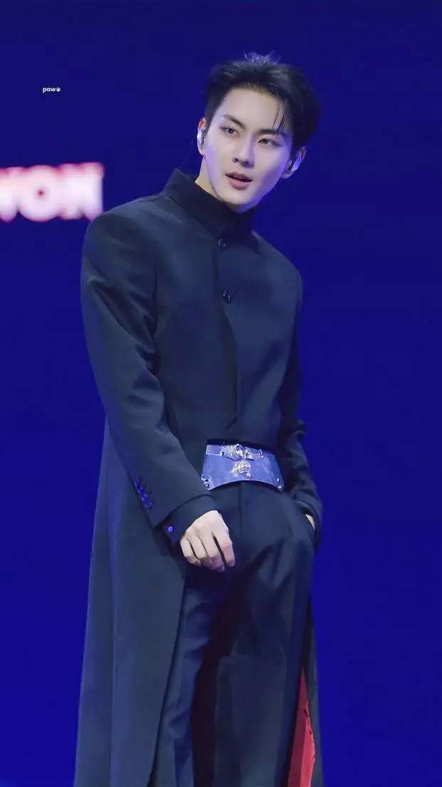 ai character: Jungwon background