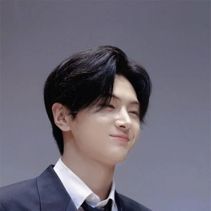 chat with ai character: Jay