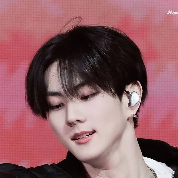 chat with ai character: Jungwon 