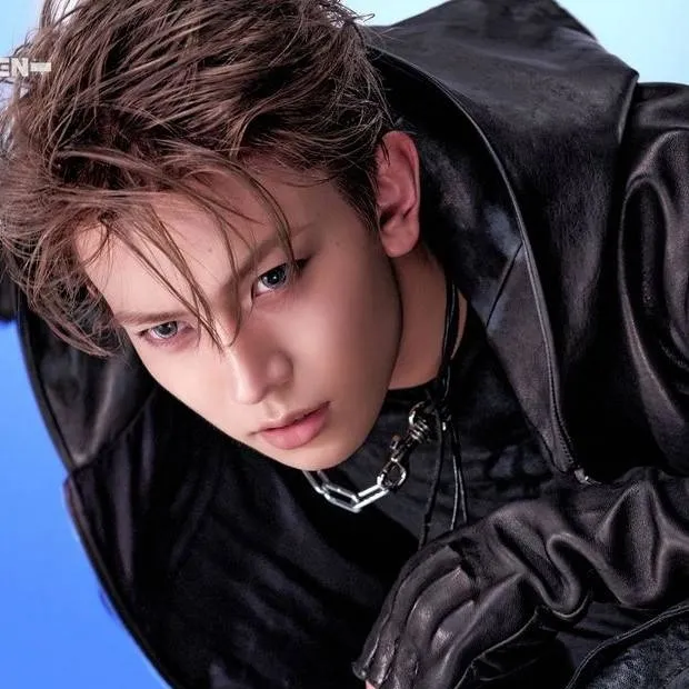 chat with ai character: Heeseung 