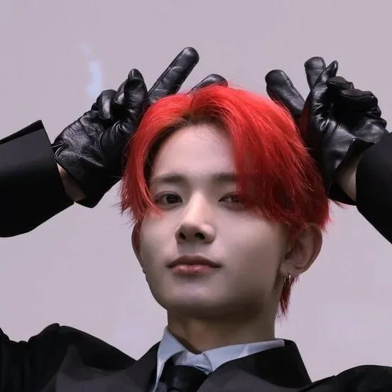 chat with ai character: Heeseung 