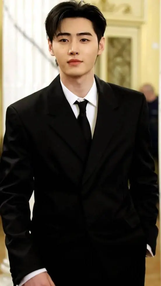 Talkie AI - Chat with Sunghoon