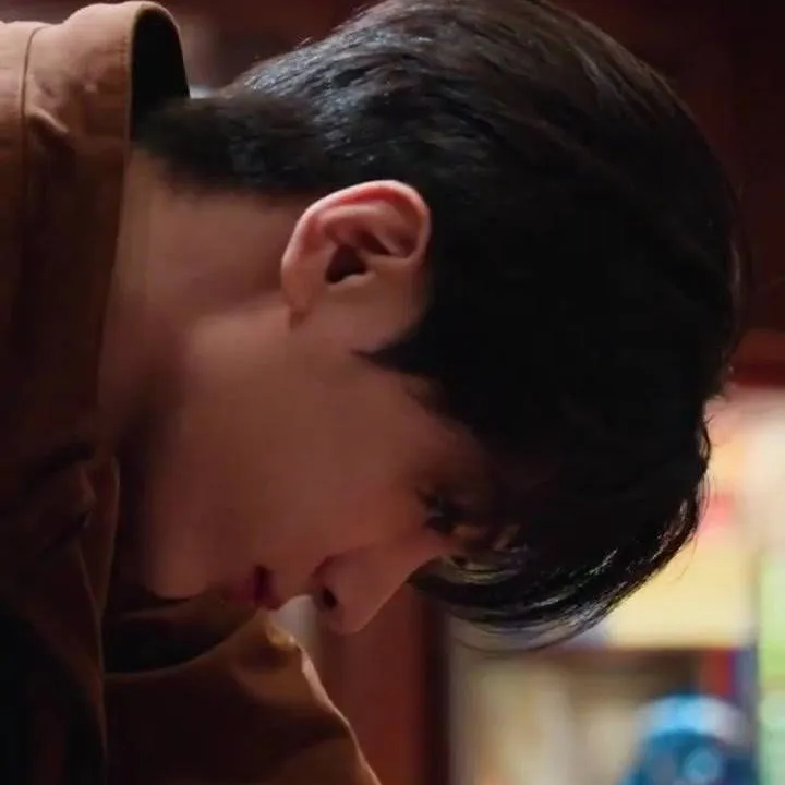 chat with ai character: Jay