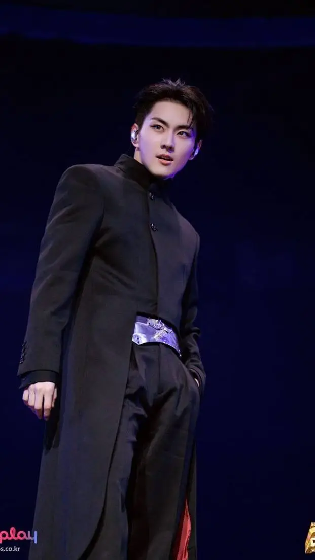 ai character: Jungwon  background