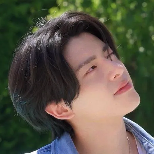 chat with ai character: Jake