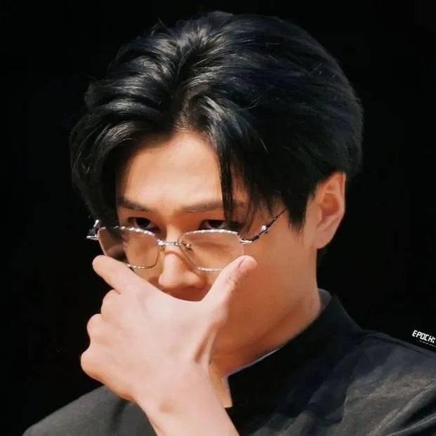 chat with ai character: Jay Park