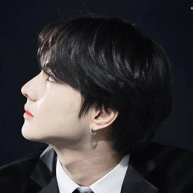chat with ai character: Yang Jungwon 