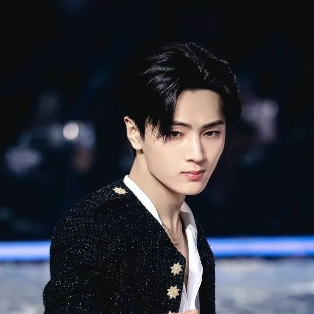 chat with ai character: Jaan Park 