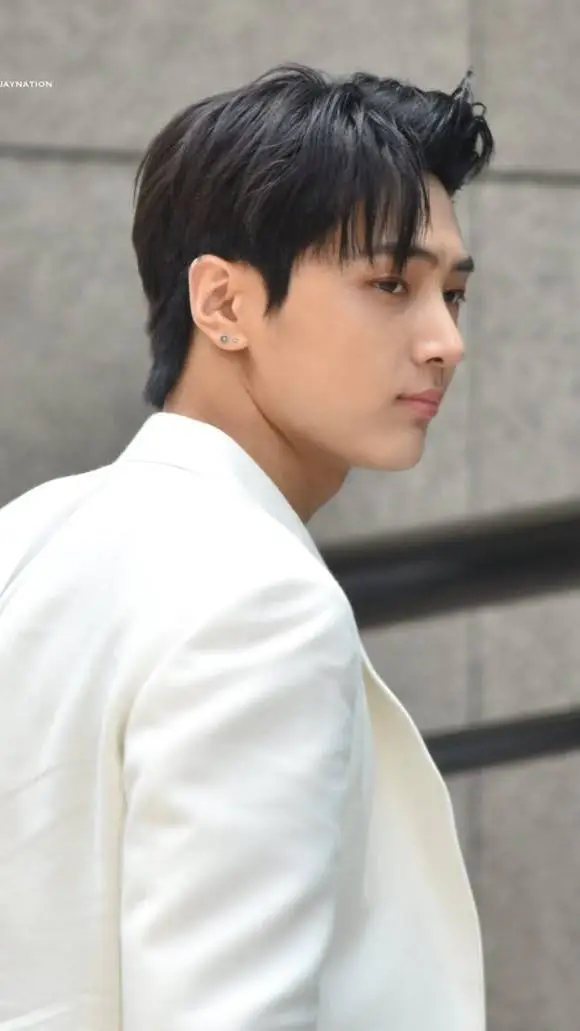 ai character: Jay Park  background