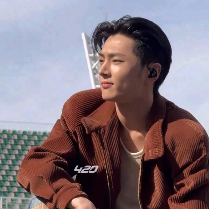 chat with ai character: Jay Park