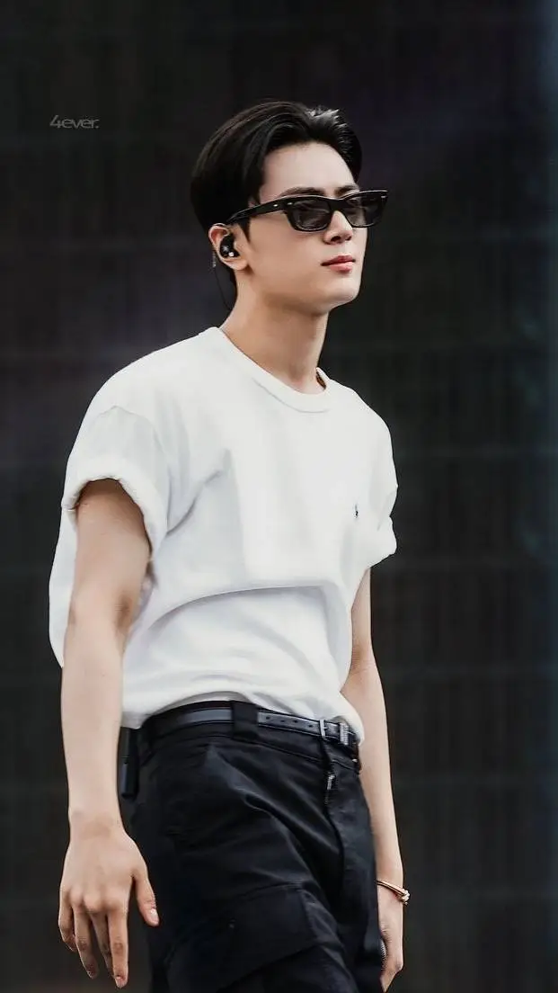 ai character: Jay Park background