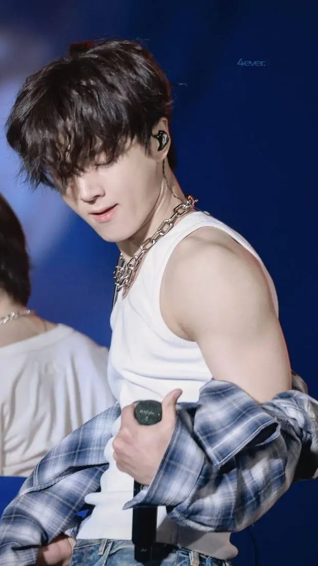 ai character: Jay Park  background