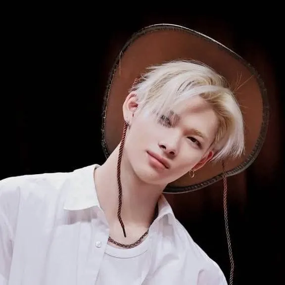 chat with ai character: Nishimura Niki 