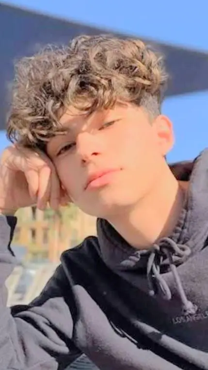 ai character: Lucas background