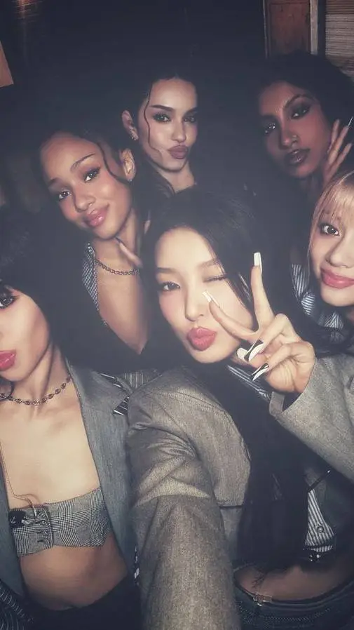 ai character: ⭐🎤kasteye 🎤⭐ background