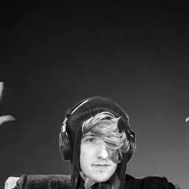 chat with ai character: kreek craft