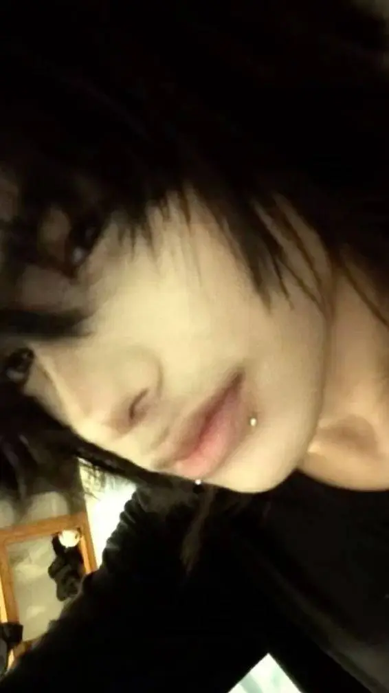 ai character: kaydo background