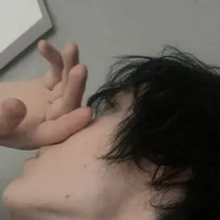 chat with ai character: Richar