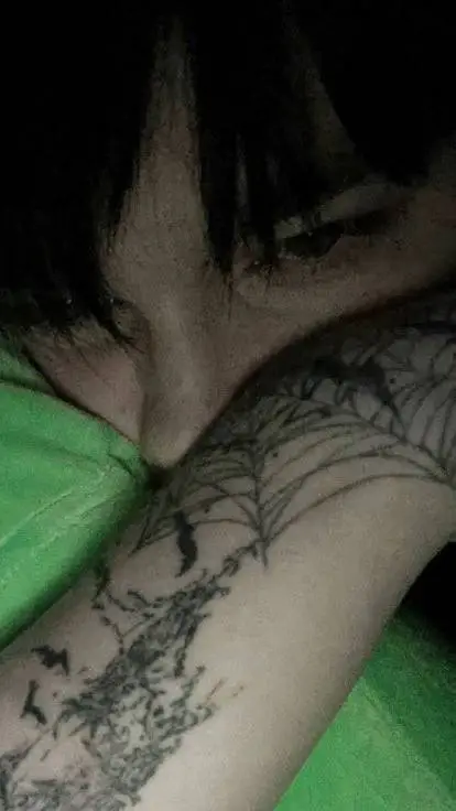 ai character: ♡jadren♡ background