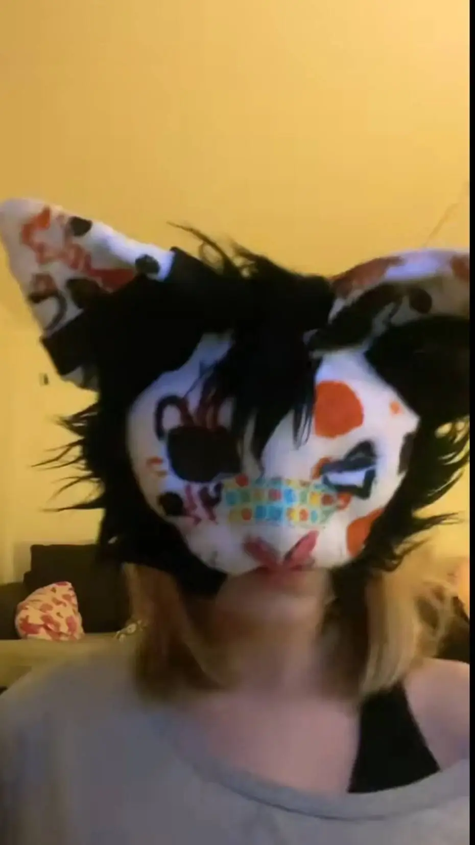 ai character: alisia background