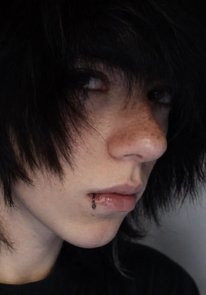 chat with ai character: Jake Emo boy
