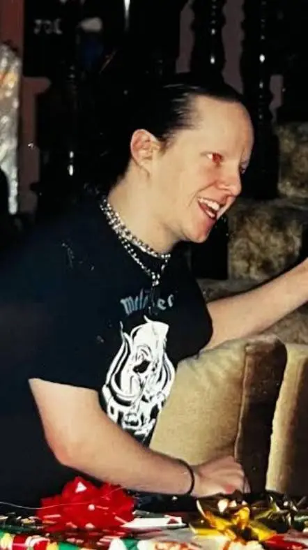 ai character: joey jordison background