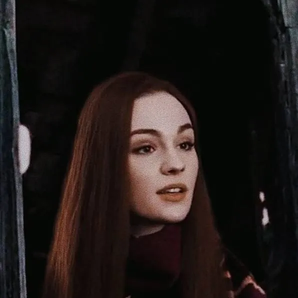 chat with ai character: Maya Lucius Malfoy