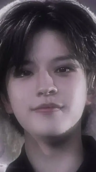 ai character: Seugmin  background