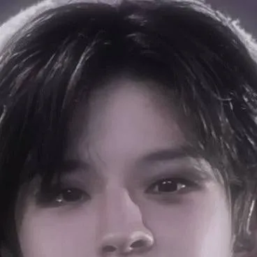 chat with ai character: Seugmin 