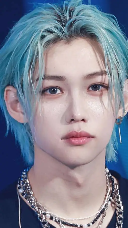 ai character: Felix  background