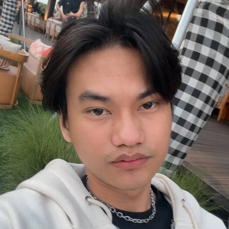 chat with ai character: yuda
