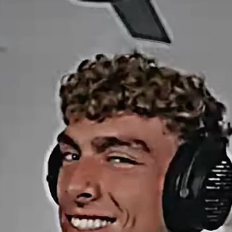 chat with ai character: djcook😏